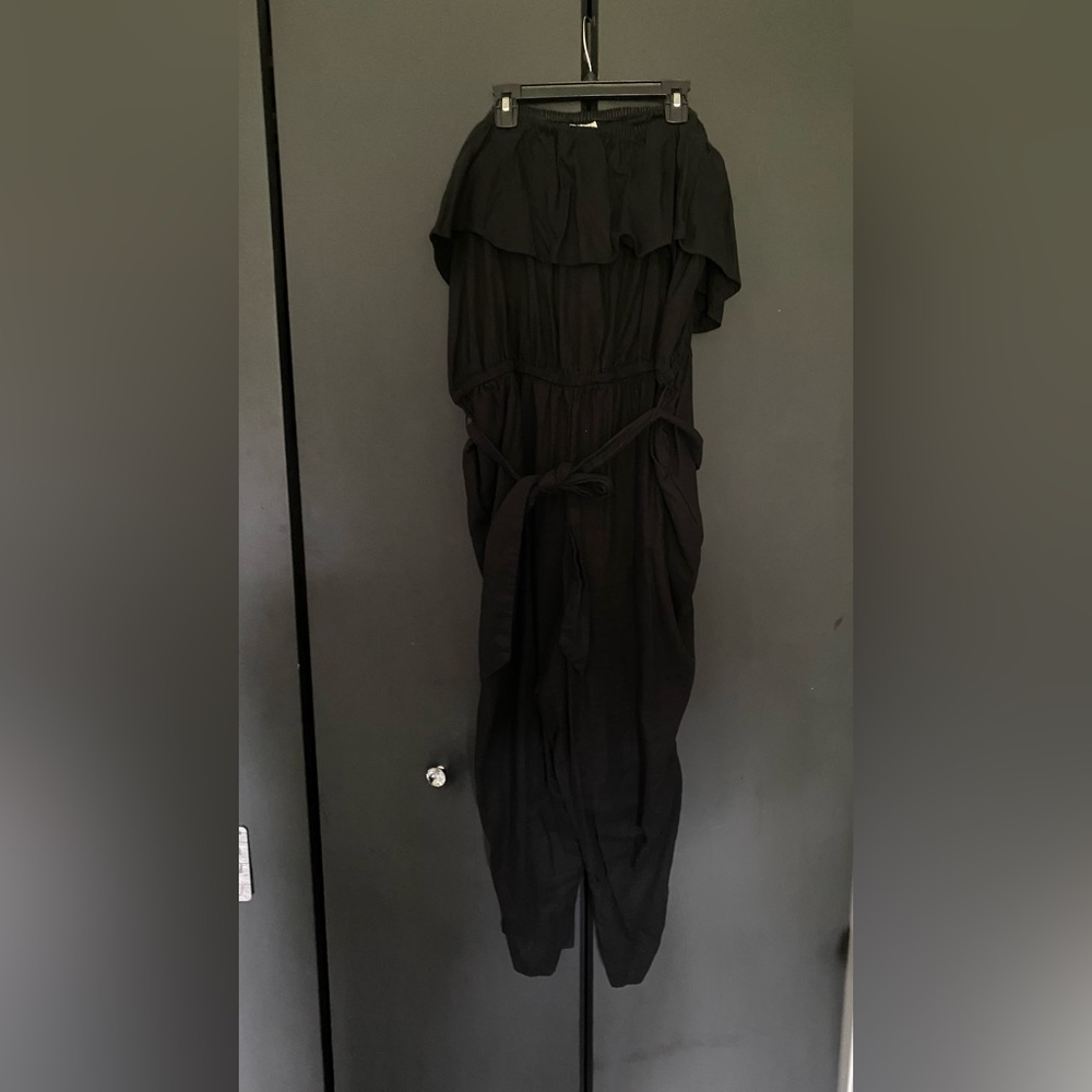 Ava & Viv Black Off the Shoulder Flutter Sleeve Jumpsuit